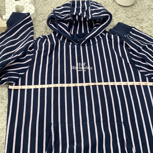 HUF Women Zip Up Hoodie ( x-large) - Picture 5 of 7